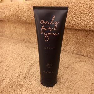 Monat Curl Cream